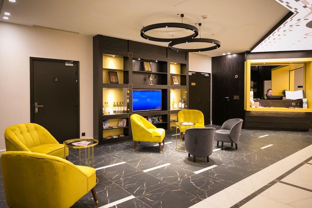 Best Western Hotel Journel サン・ローラン・デュ・ヴァール エクステリア 写真